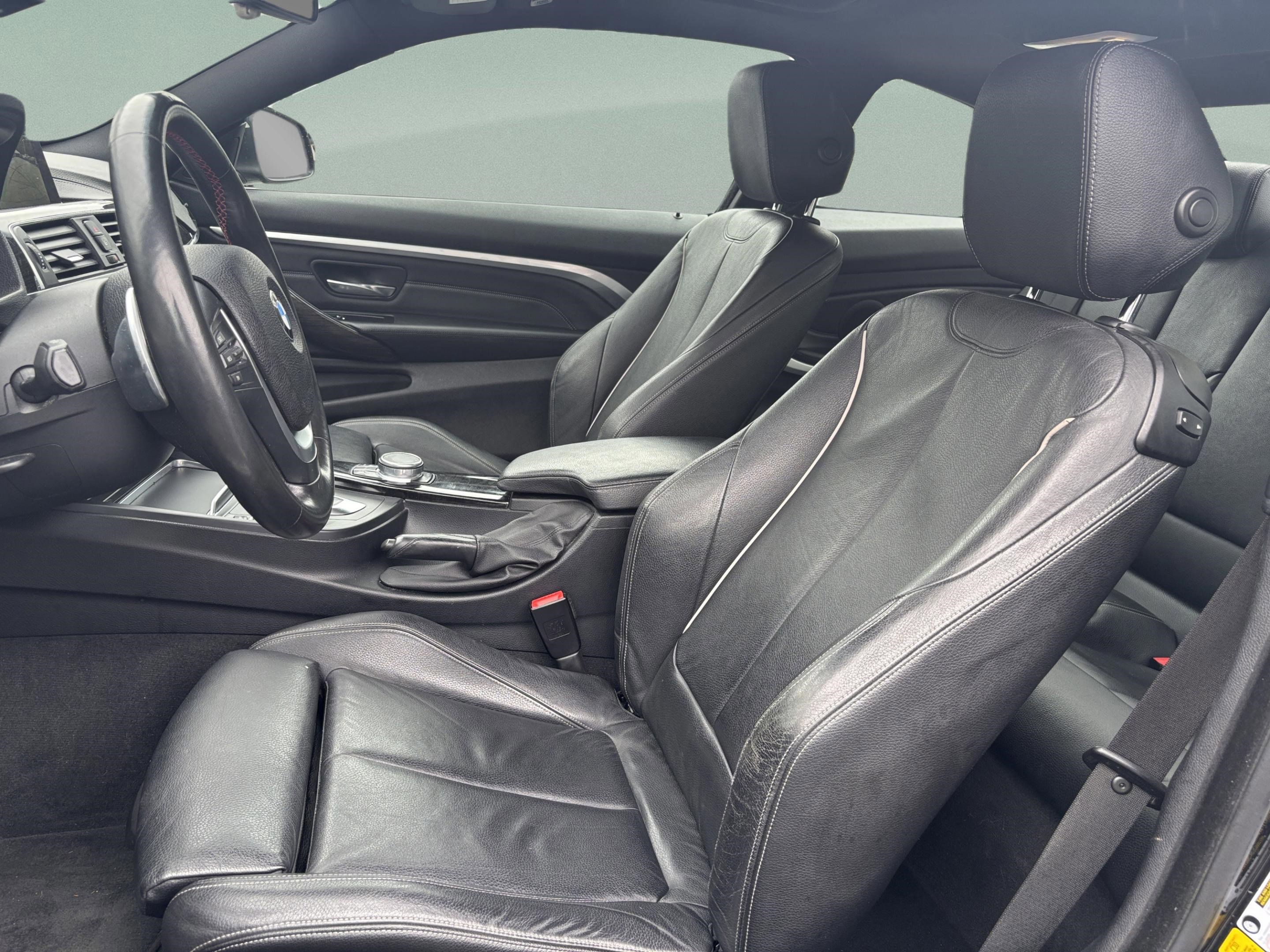 Used 2019 BMW 430i Coupe w/ Convenience Package image 15