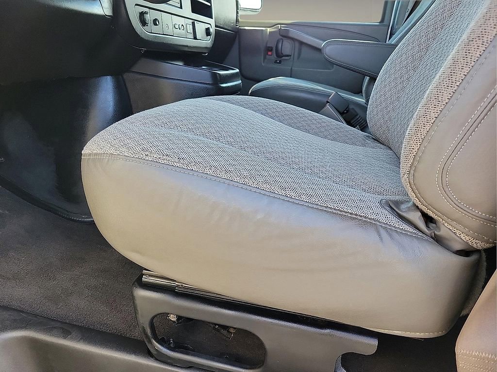 Used 2020 Chevrolet Express 3500 LT w/ LT Preferred Equipment Group image 11