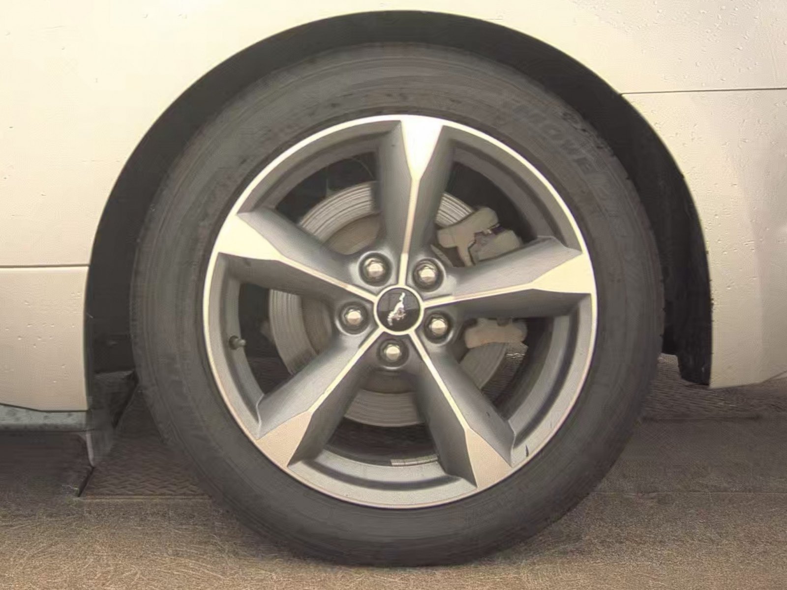 Used 2015 Ford Mustang GT RWD image 12
