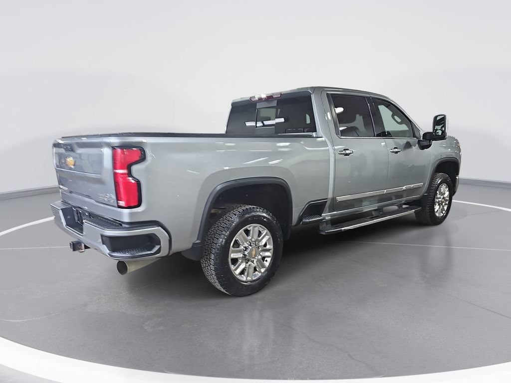 Certified 2024 Chevrolet Silverado 2500 High Country w/ High Country Premium Package AWD/4WD image 3