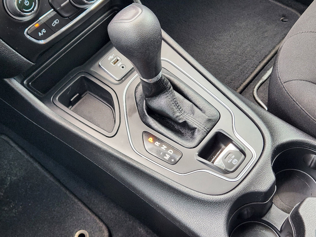 Used 2021 Jeep Cherokee Latitude image 19