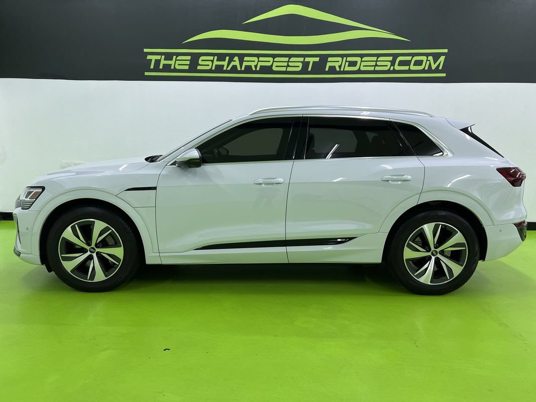 Used 2024 Audi Q8 e-tron Premium Plus w/ Premium Plus Package AWD/4WD image 6