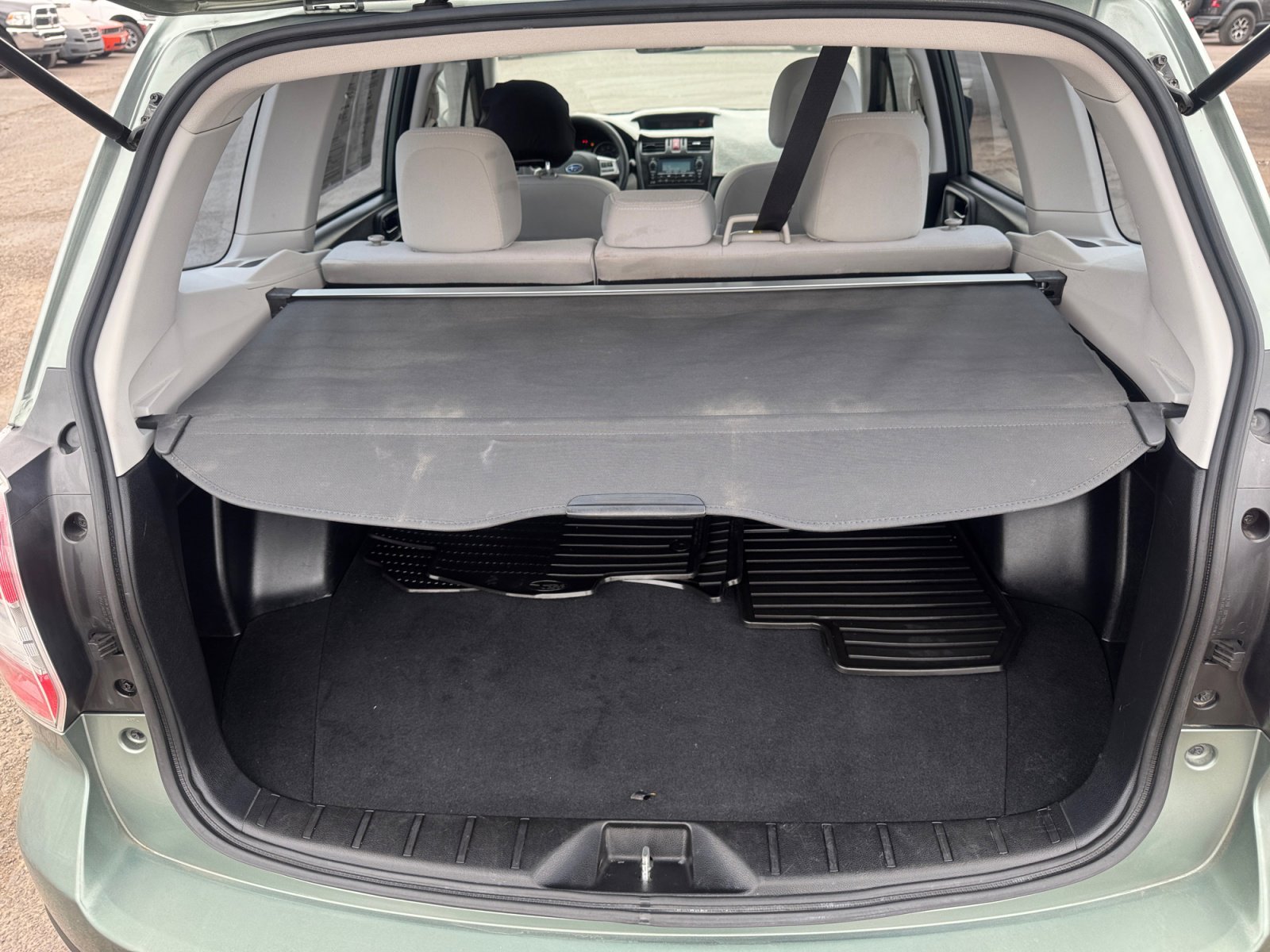 Used 2014 Subaru Forester 2.5i AWD/4WD image 30