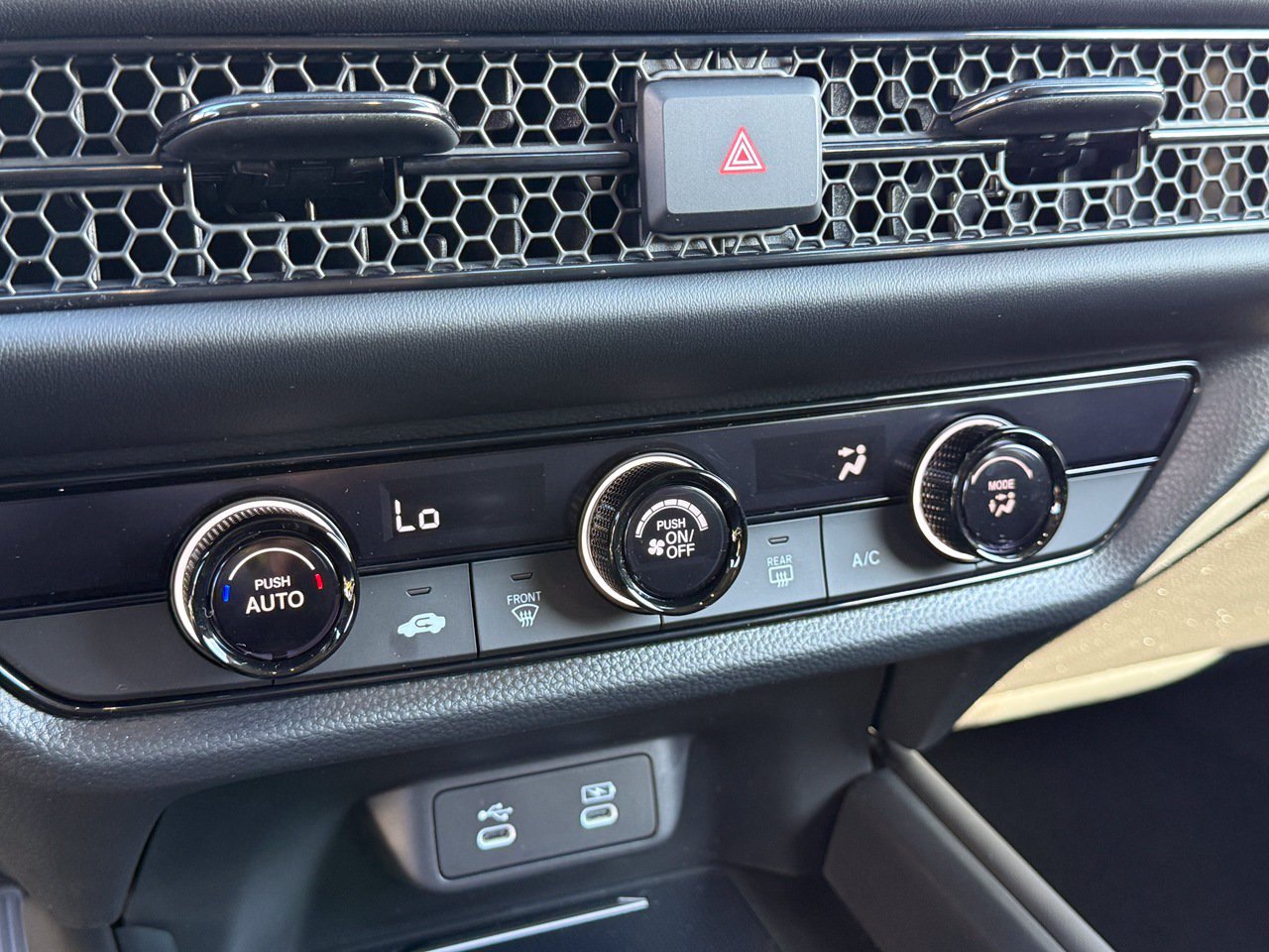Certified 2026 Honda HR-V LX image 28