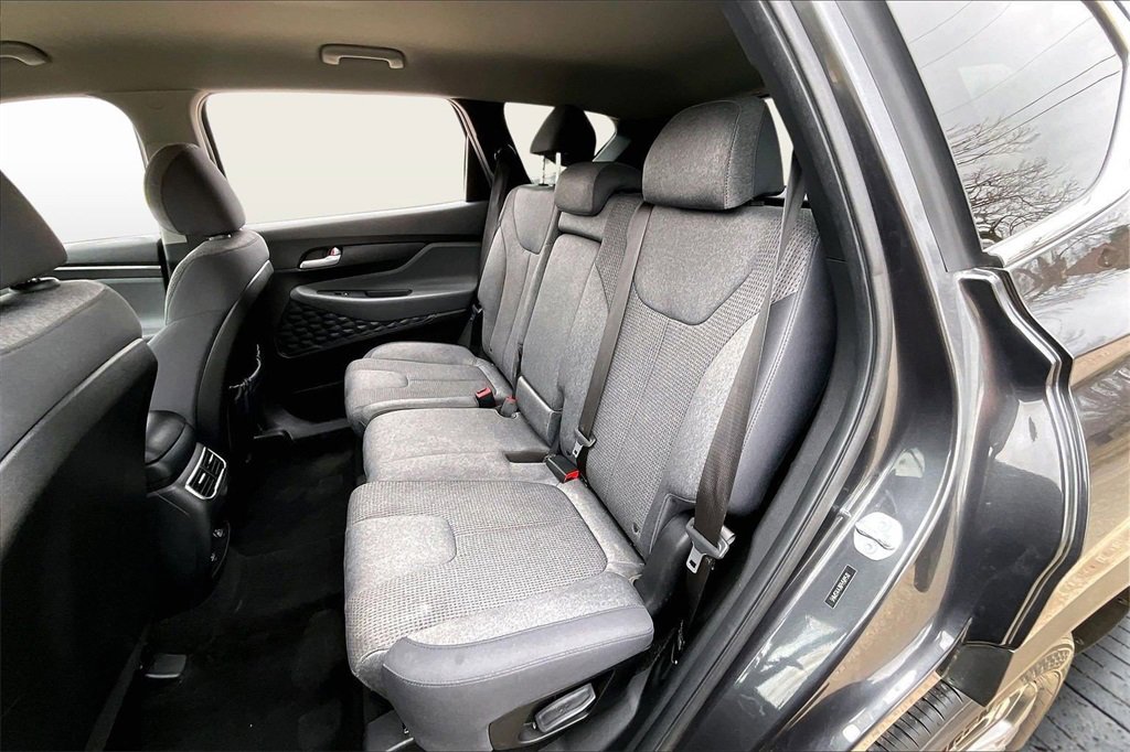 Used 2023 Hyundai Santa Fe SE image 28