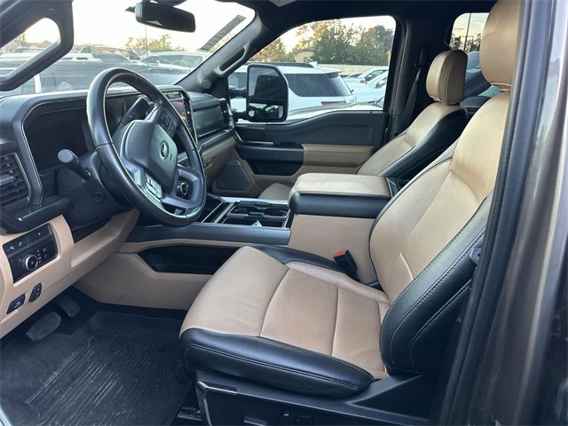 Used 2023 Ford F350 Lariat image 7