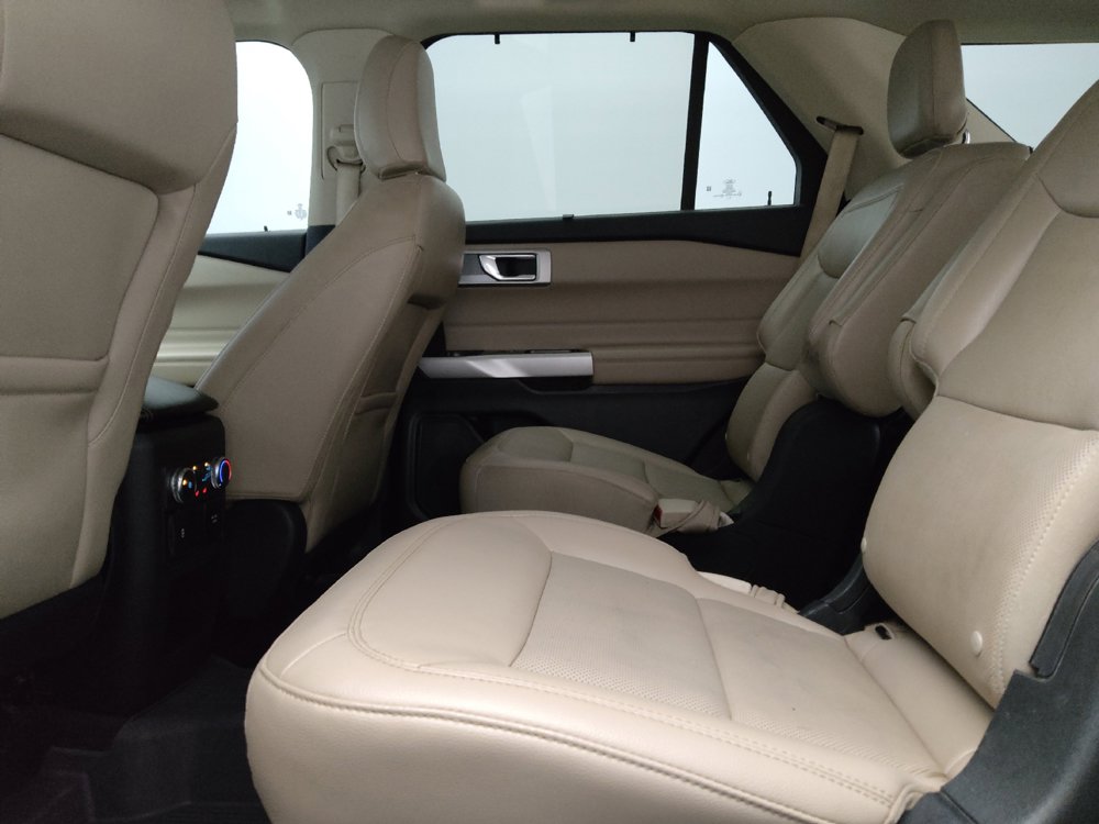 Used 2021 Ford Explorer Limited w/ Equipment Group 301A RWD image 18