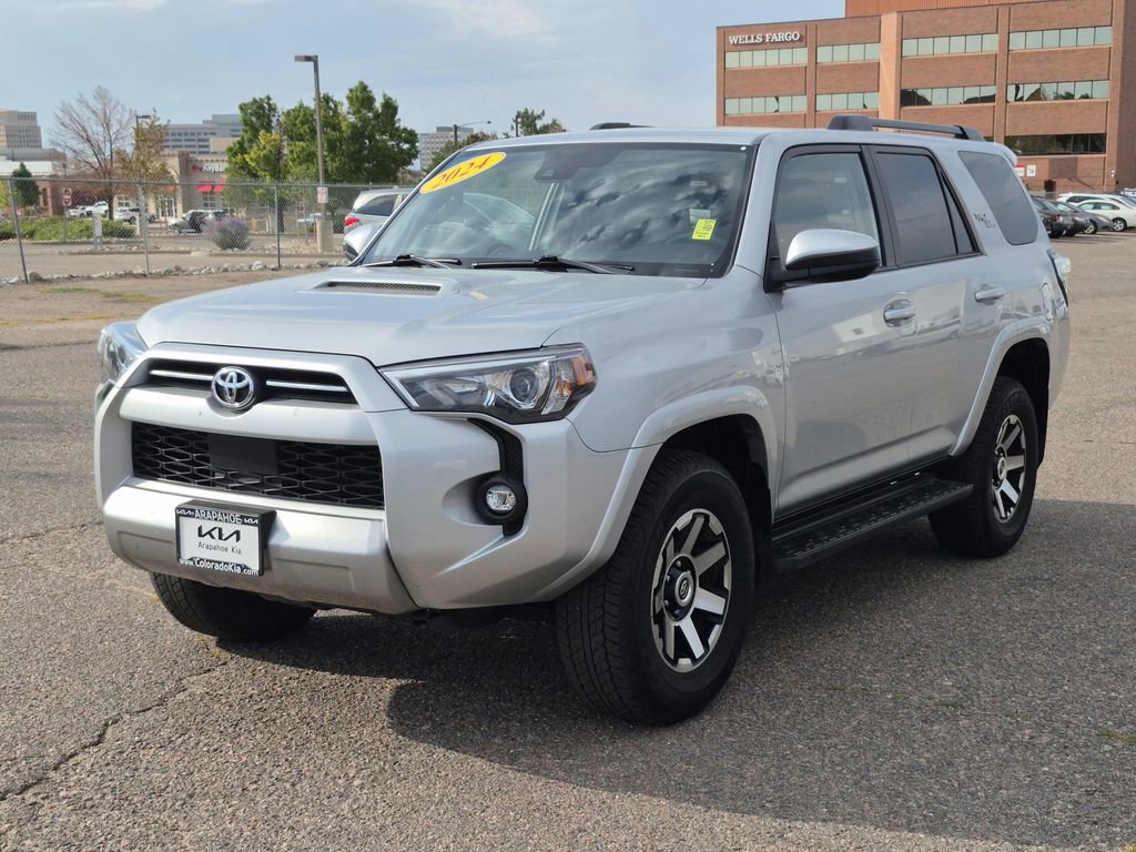 Used 2024 Toyota 4Runner TRD Off-Road image 4