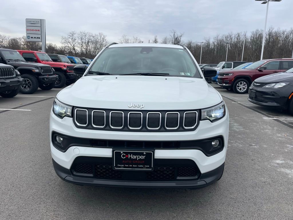 Certified 2022 Jeep Compass Latitude image 8