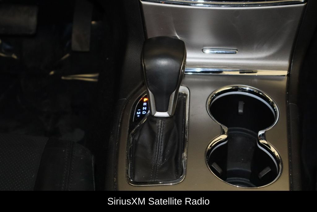 Used 2020 Jeep Grand Cherokee Altitude image 11