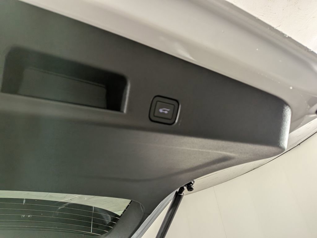 New 2026 GMC Acadia Elevation w/ Elevation Premium Package image 11