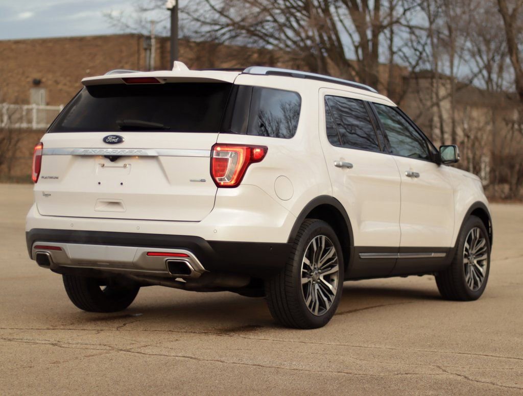 Used 2017 Ford Explorer Platinum image 7