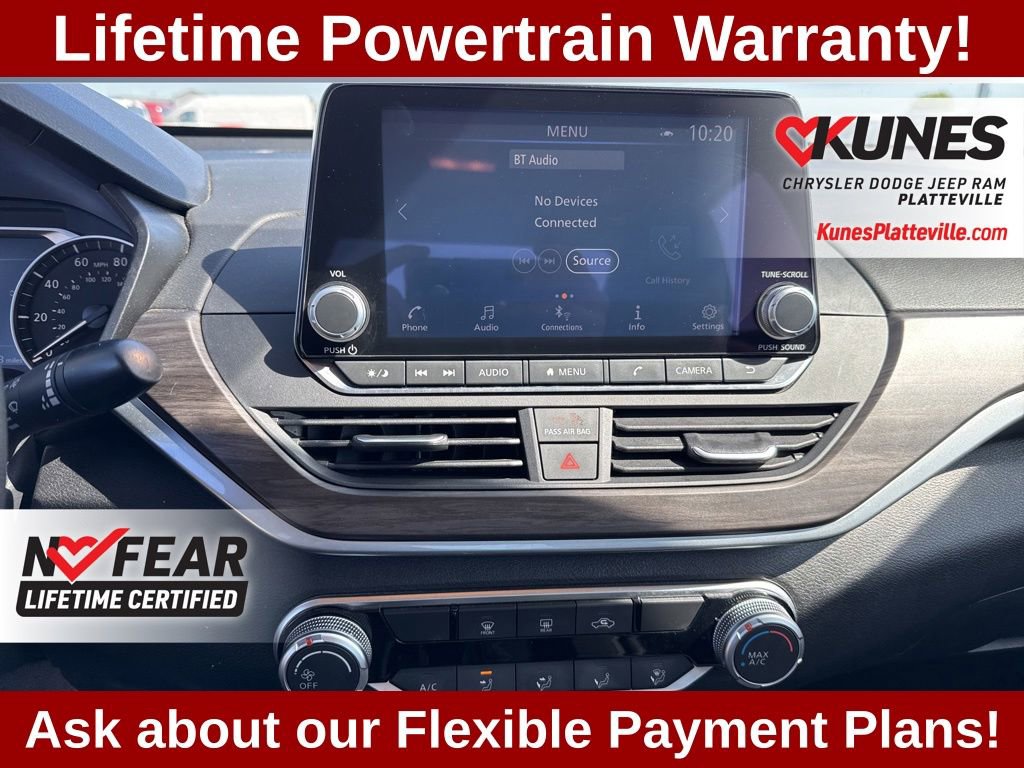 Used 2025 Nissan Altima 2.5 SV FWD image 17