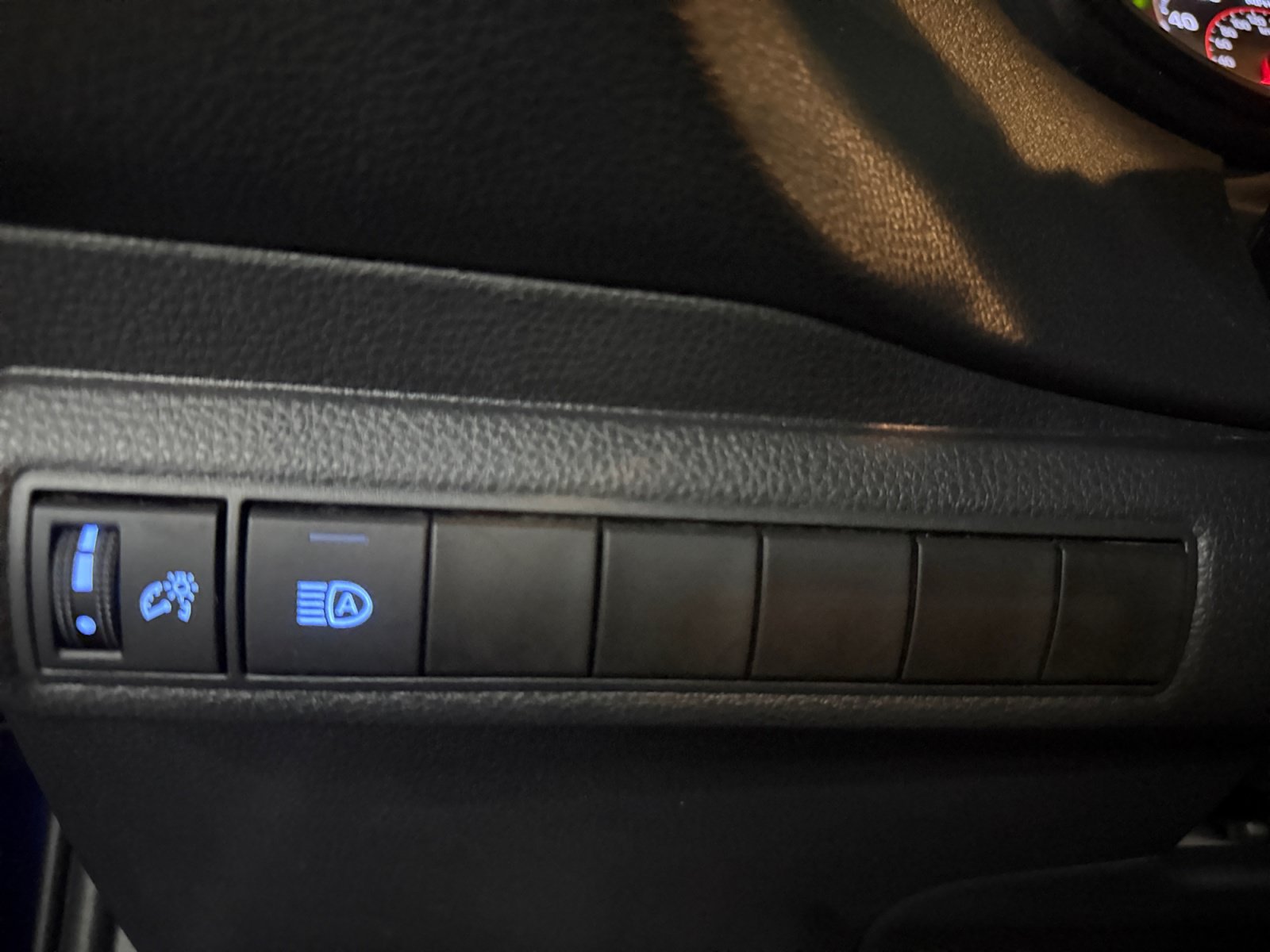 Used 2022 Toyota Corolla SE FWD image 22
