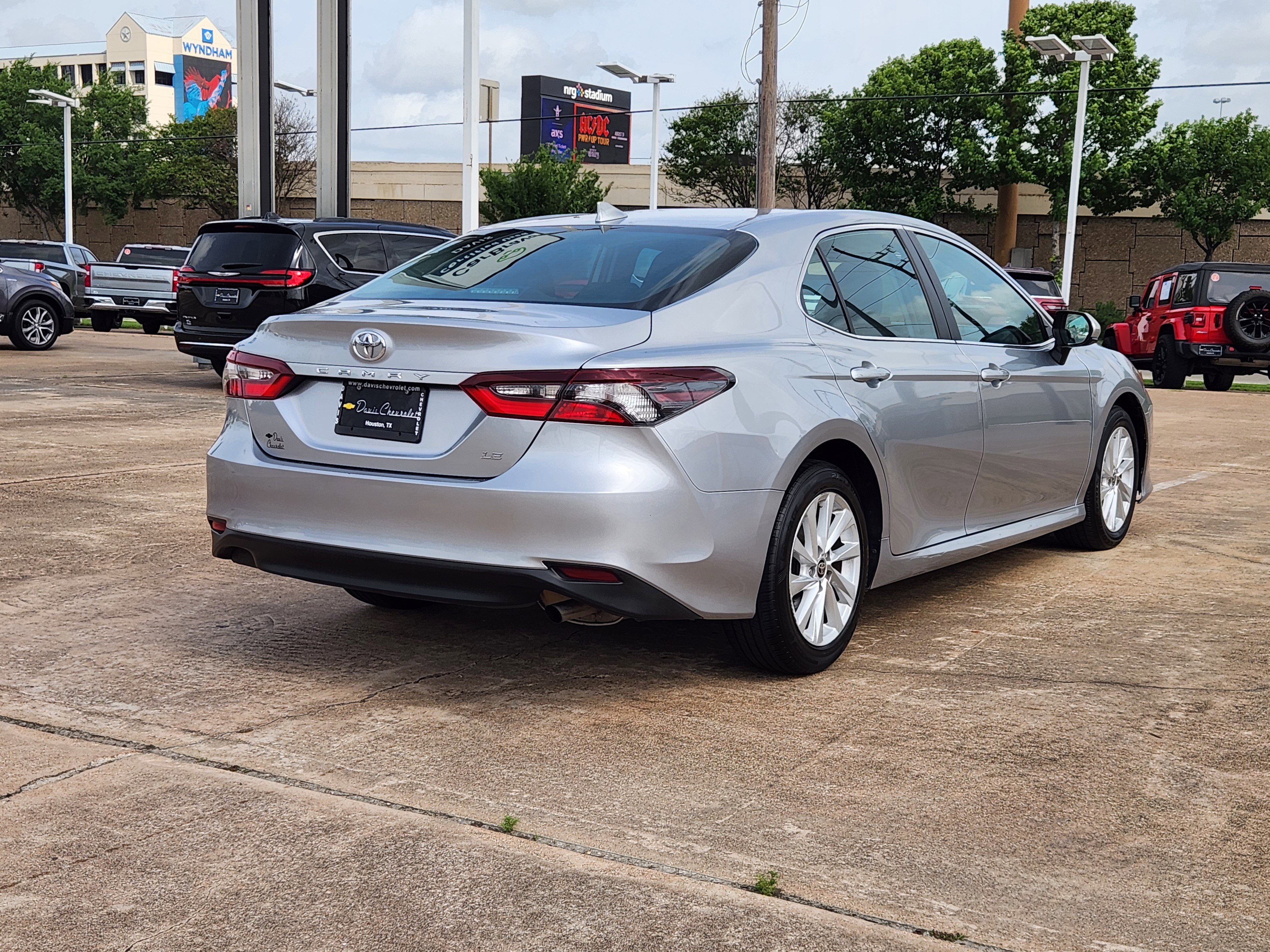Used 2024 Toyota Camry LE FWD image 6