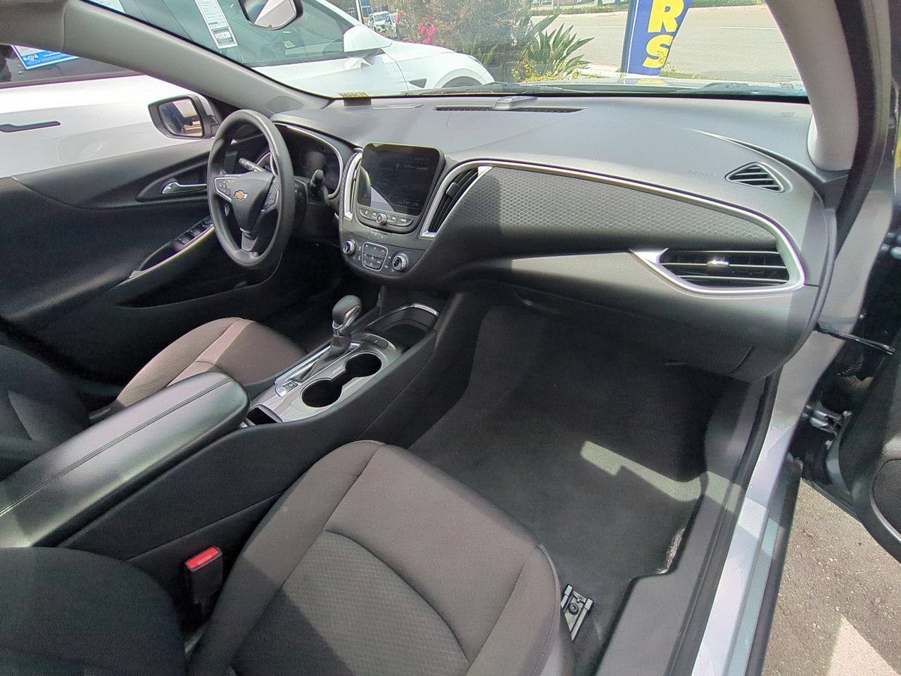Used 2023 Chevrolet Malibu LT FWD image 28