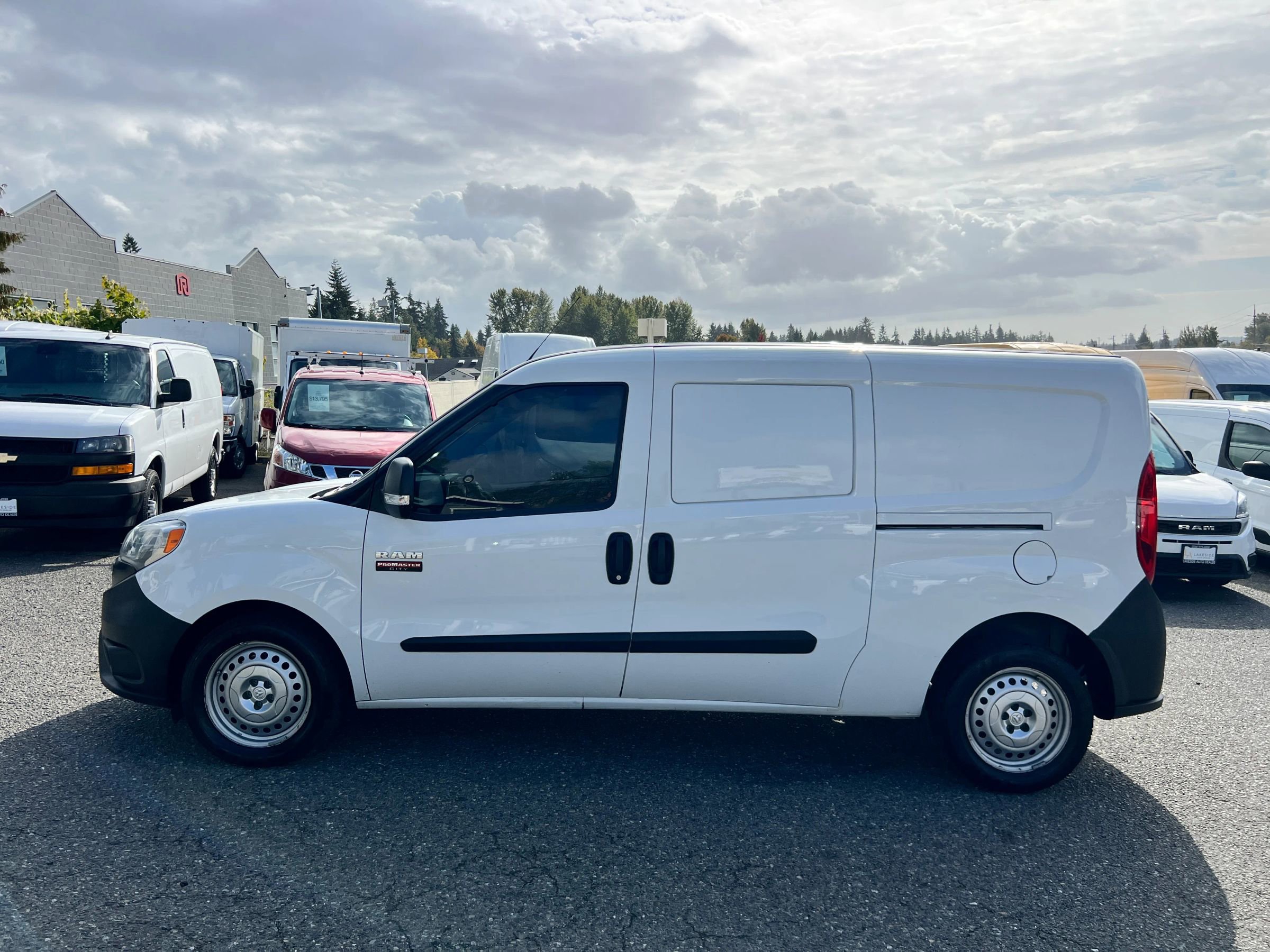 Used 2019 RAM ProMaster City Tradesman image 4