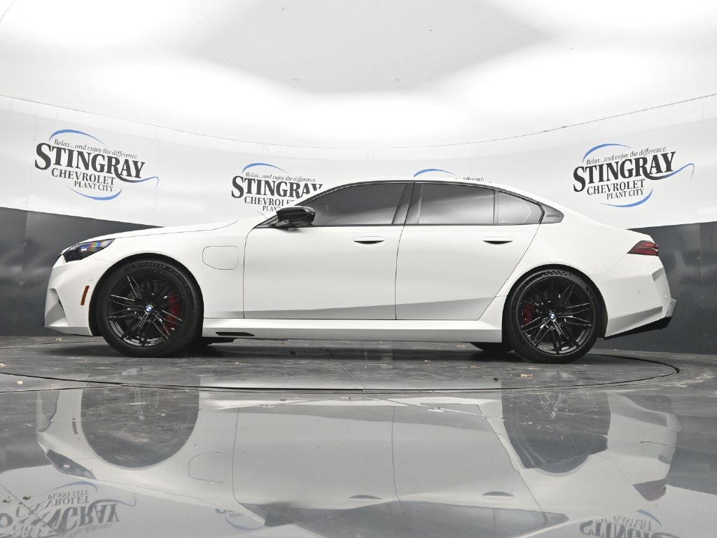 Used 2026 BMW M5 w/ Executive Package AWD/4WD image 29