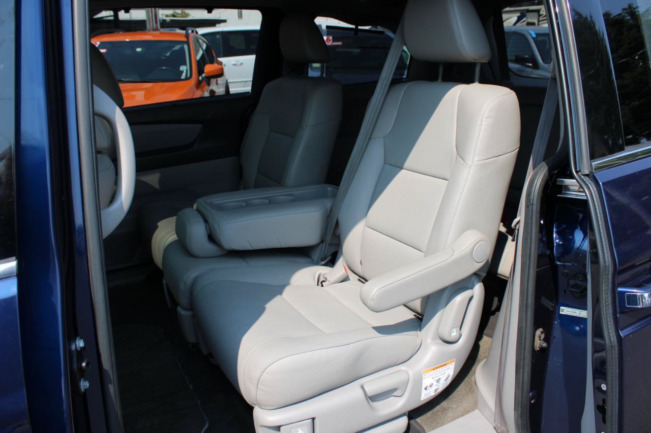 Used 2015 Honda Odyssey Touring image 15