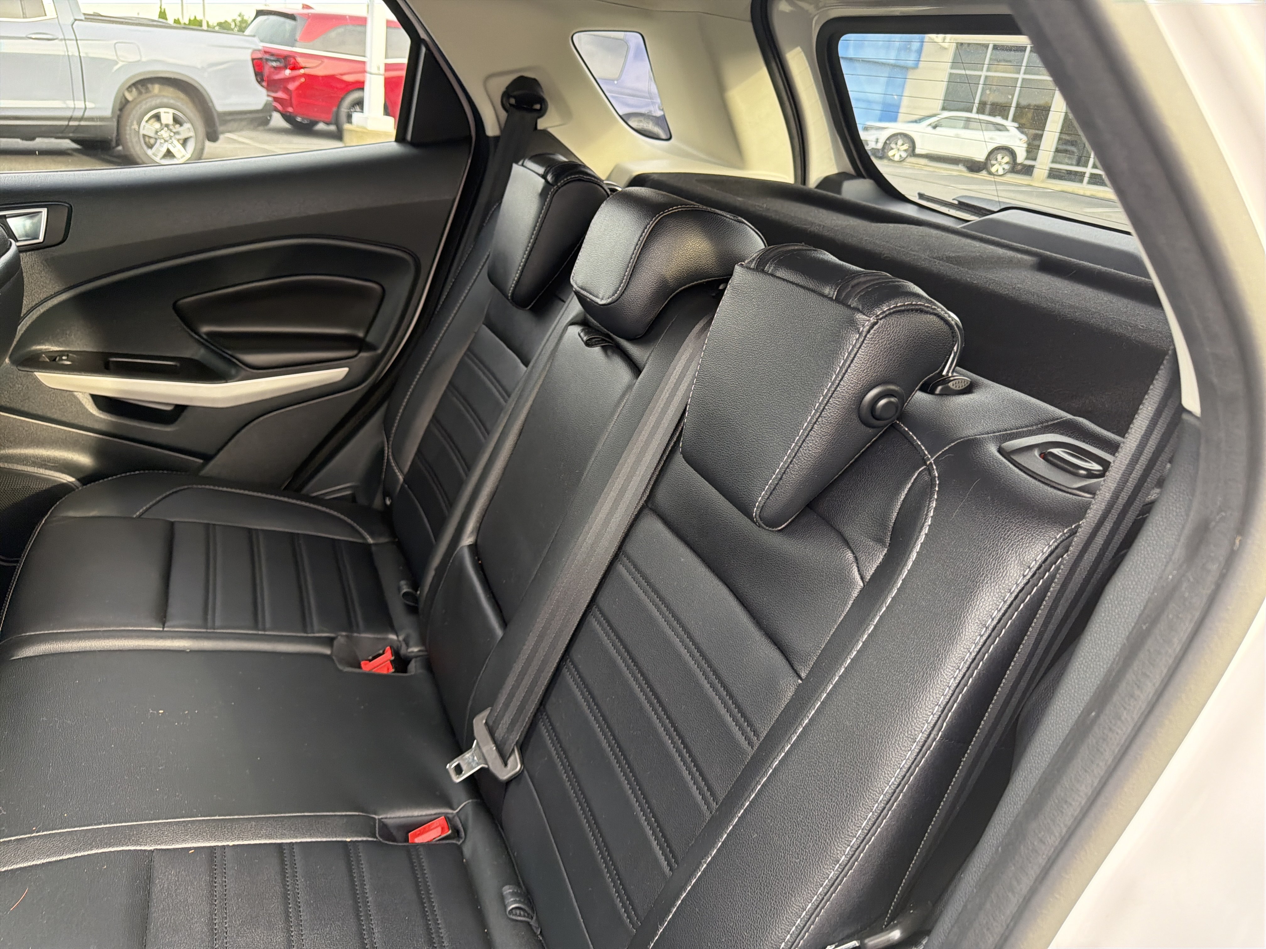 Used 2022 Ford EcoSport Titanium AWD/4WD image 15