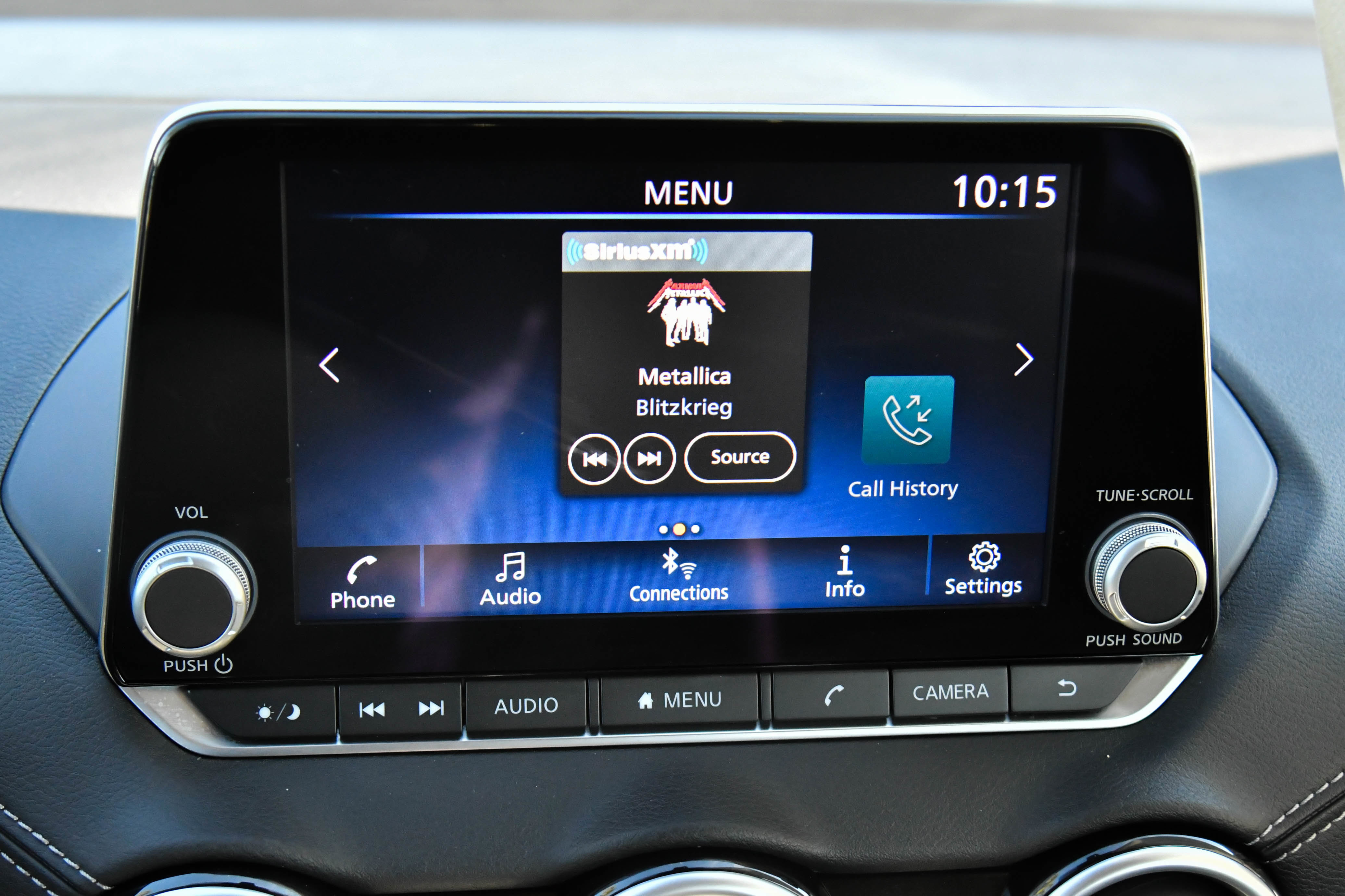 Used 2025 Nissan Sentra SV image 18