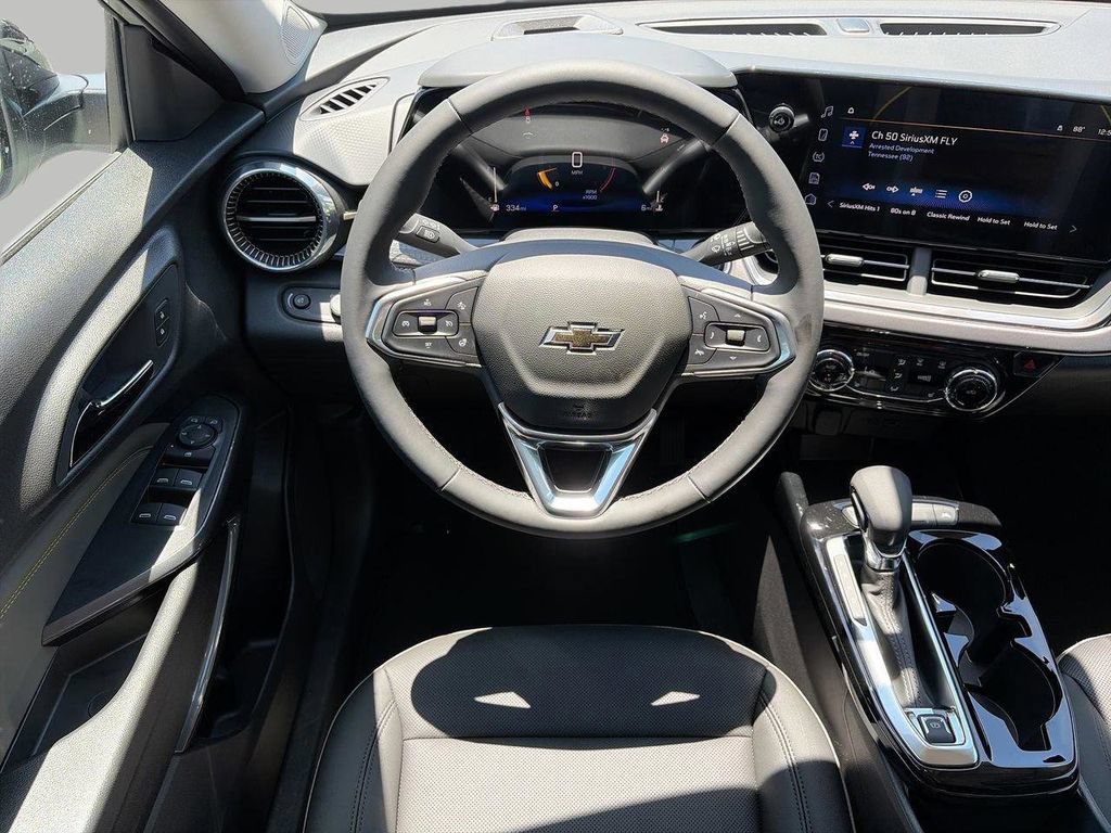New 2026 Chevrolet Trax ACTIV w/ Driver Confidence Package FWD image 10