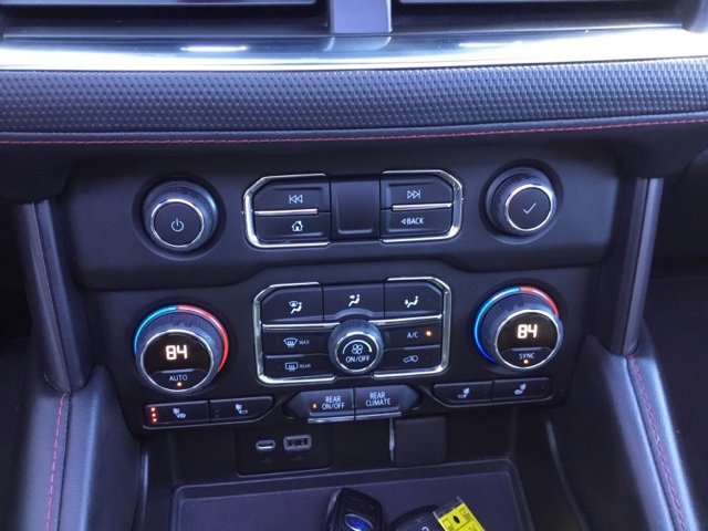 Used 2022 Chevrolet Suburban RST image 15