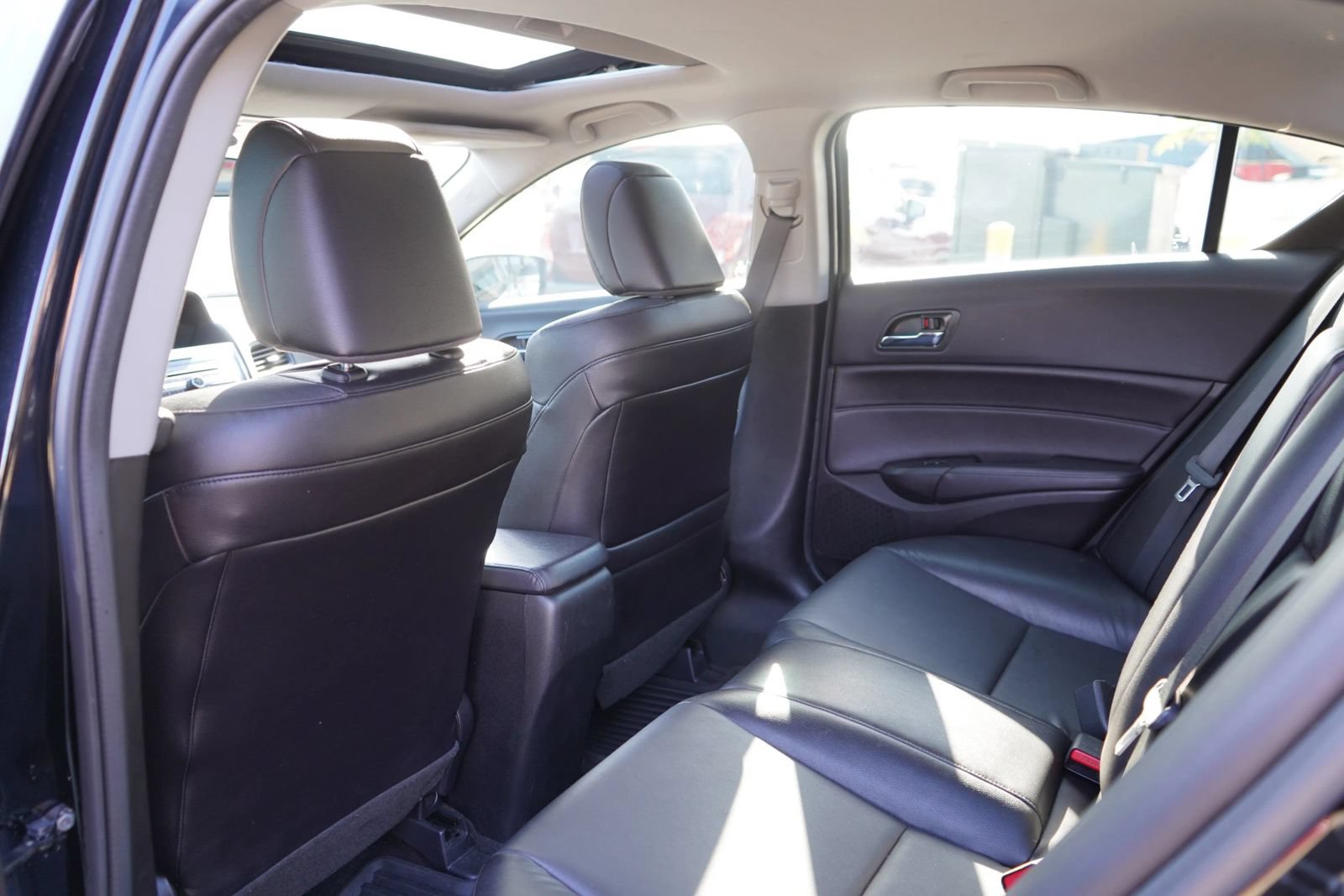 Used 2018 Acura ILX FWD image 16