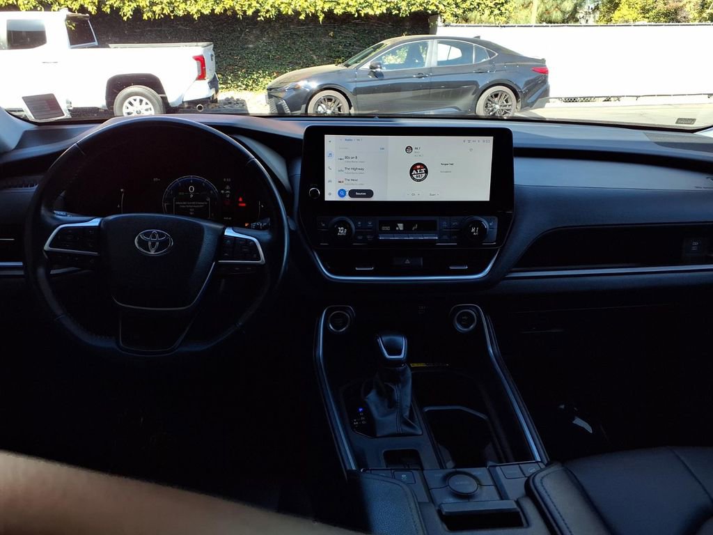 Certified 2024 Toyota Grand Highlander XLE image 45