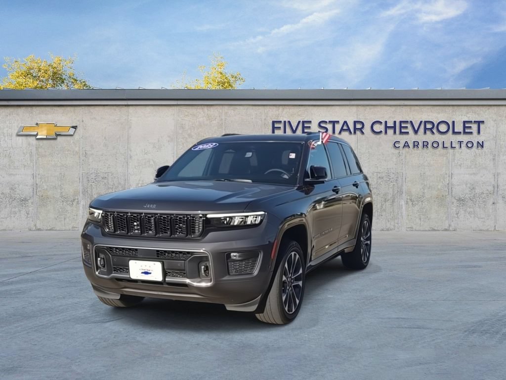 Used 2023 Jeep Grand Cherokee Overland AWD/4WD image 3