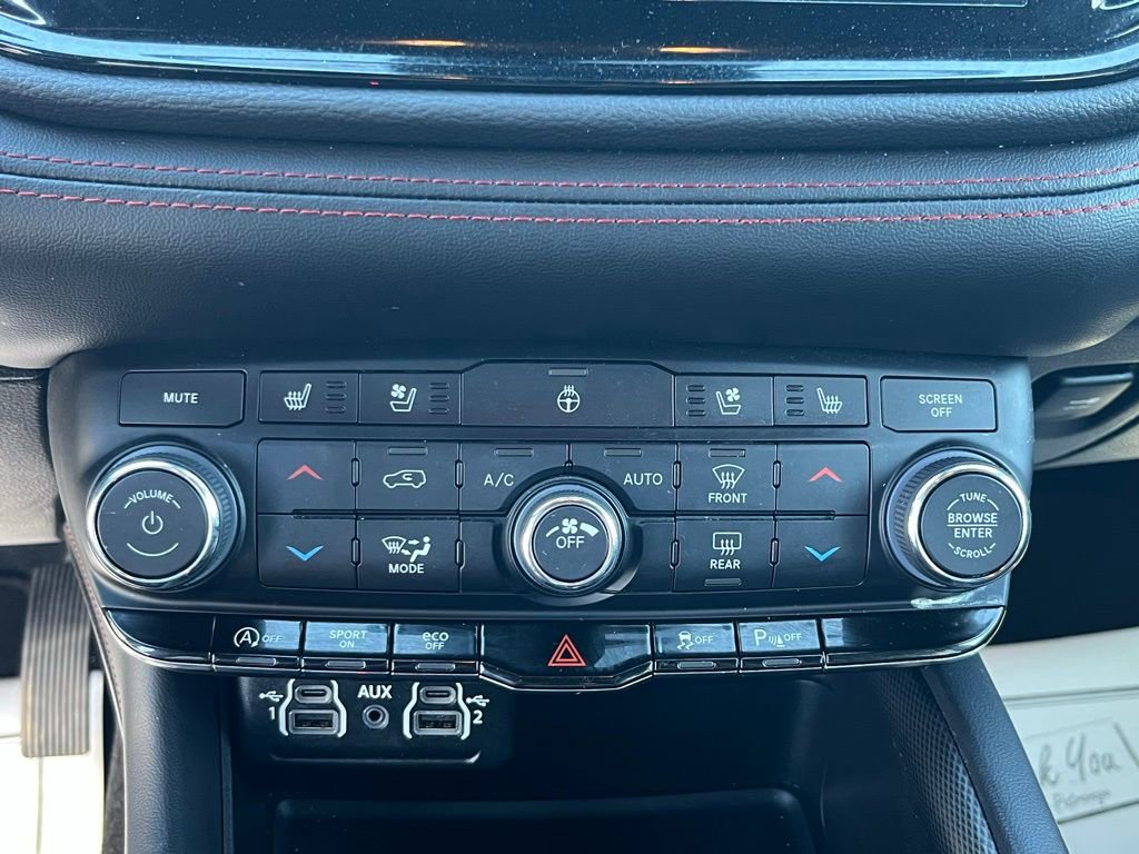 Used 2024 Dodge Durango GT image 9