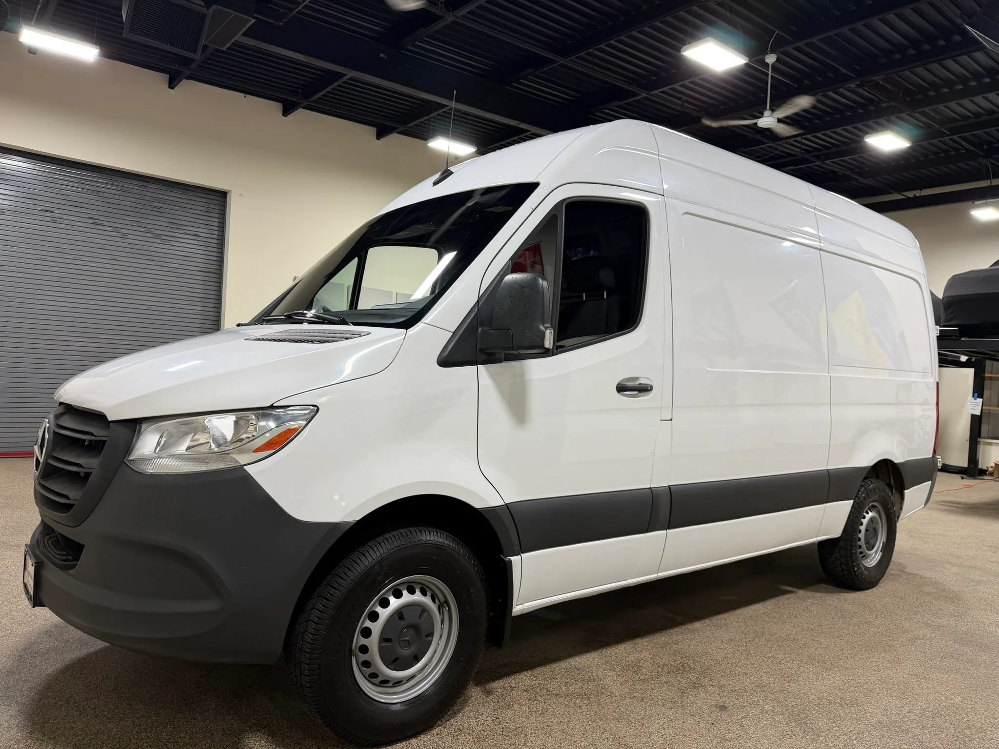 Used 2020 Mercedes-Benz Sprinter 2500 image 10