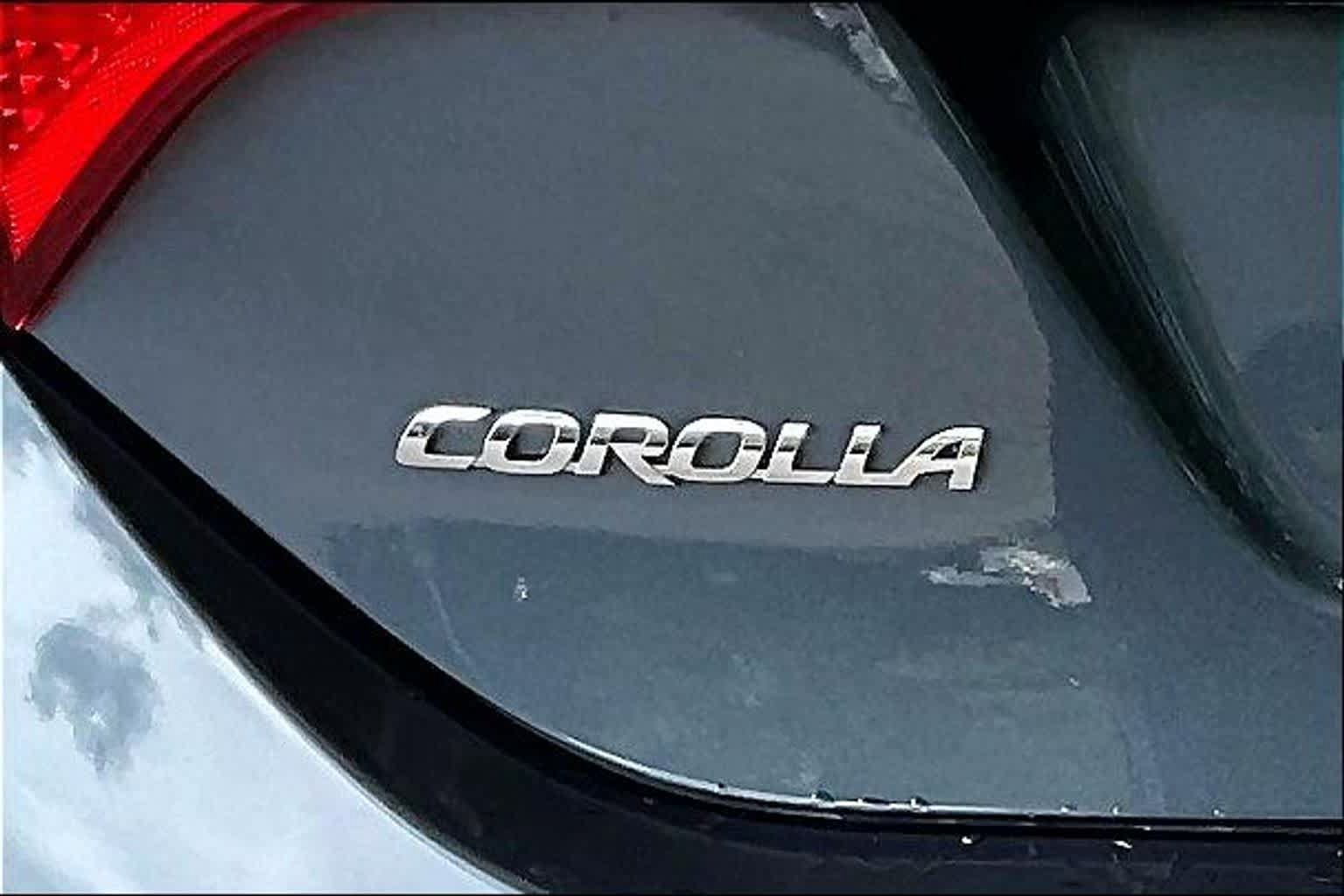 Used 2018 Toyota Corolla LE FWD image 10