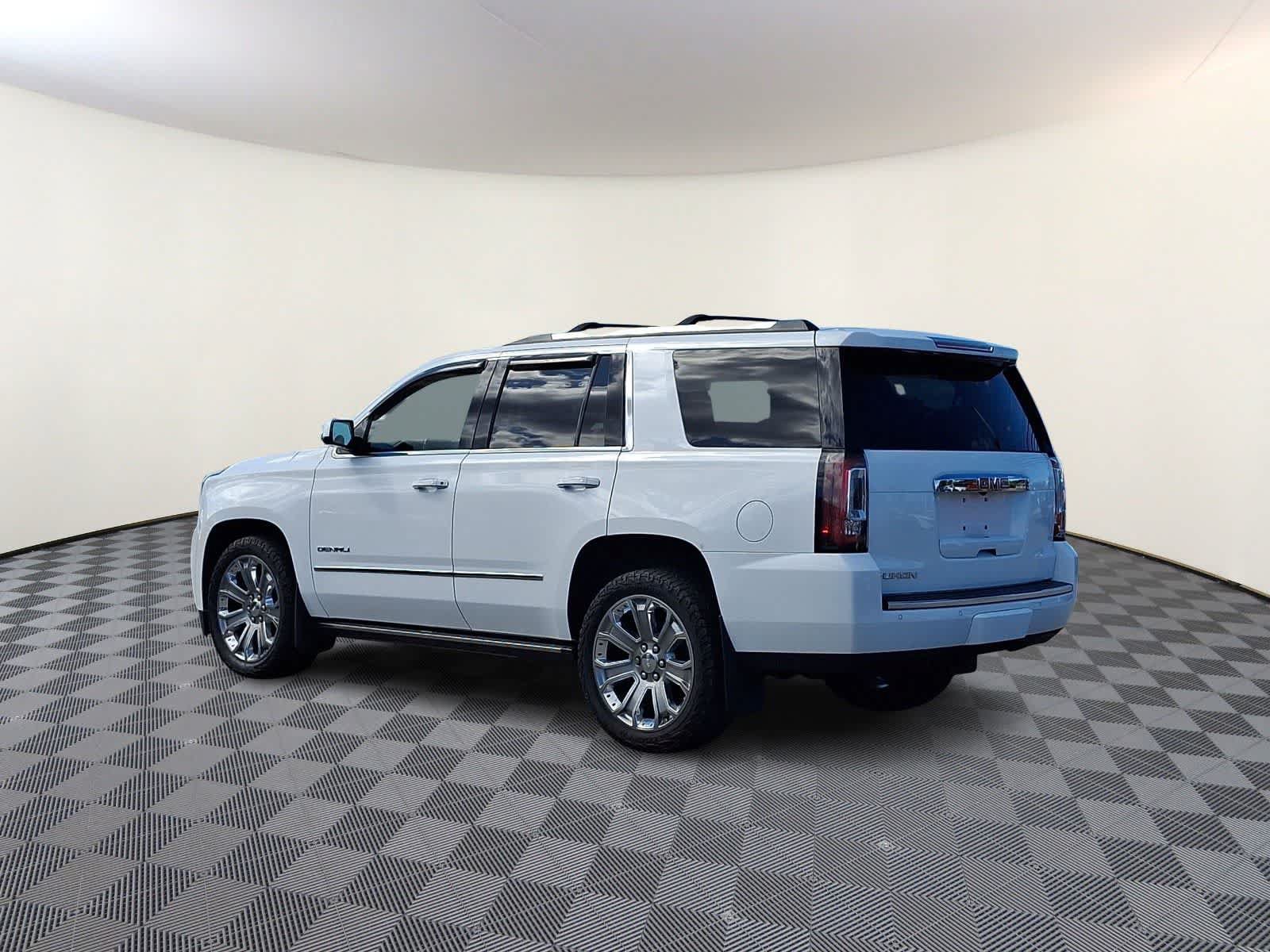 Used 2016 GMC Yukon Denali w/ Open Road Package AWD/4WD image 7