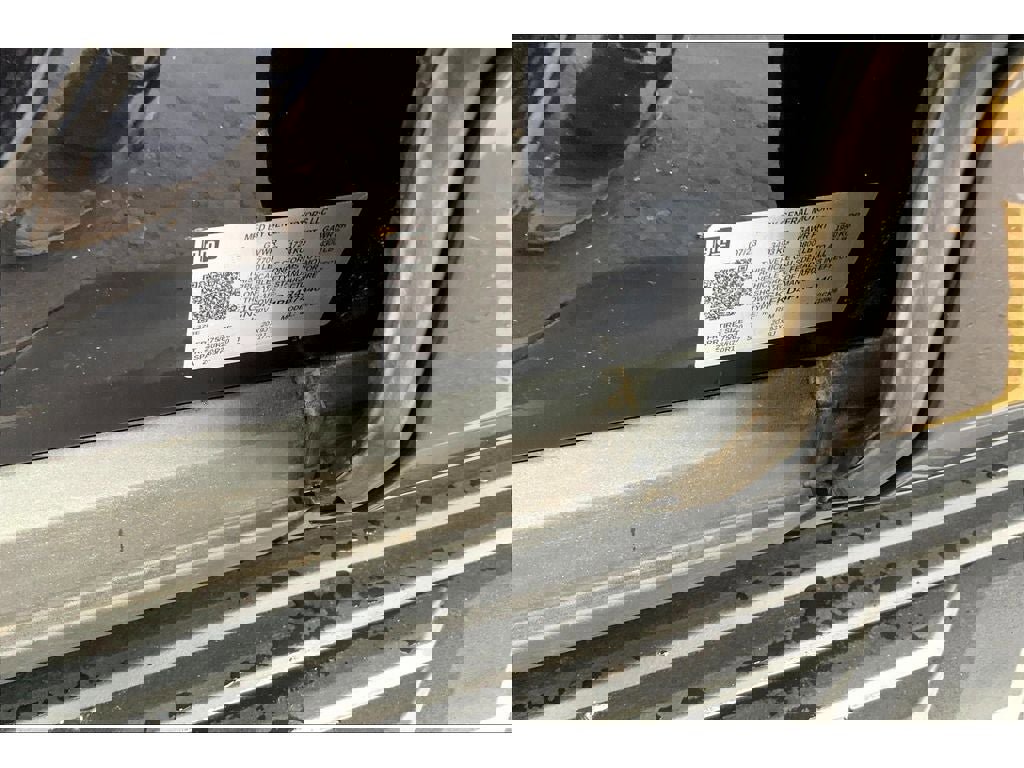 Used 2023 Chevrolet Suburban Premier image 33