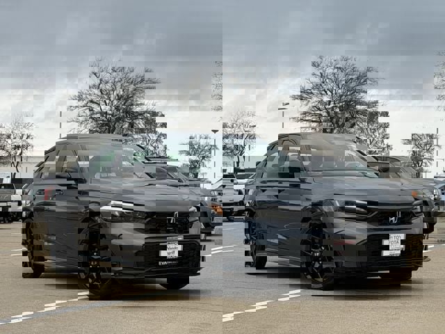 Used 2025 Honda Civic Sport image 2