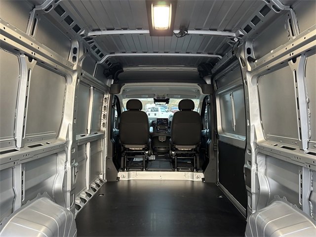Used 2025 RAM ProMaster 2500 w/ Premium Convenience Group image 10