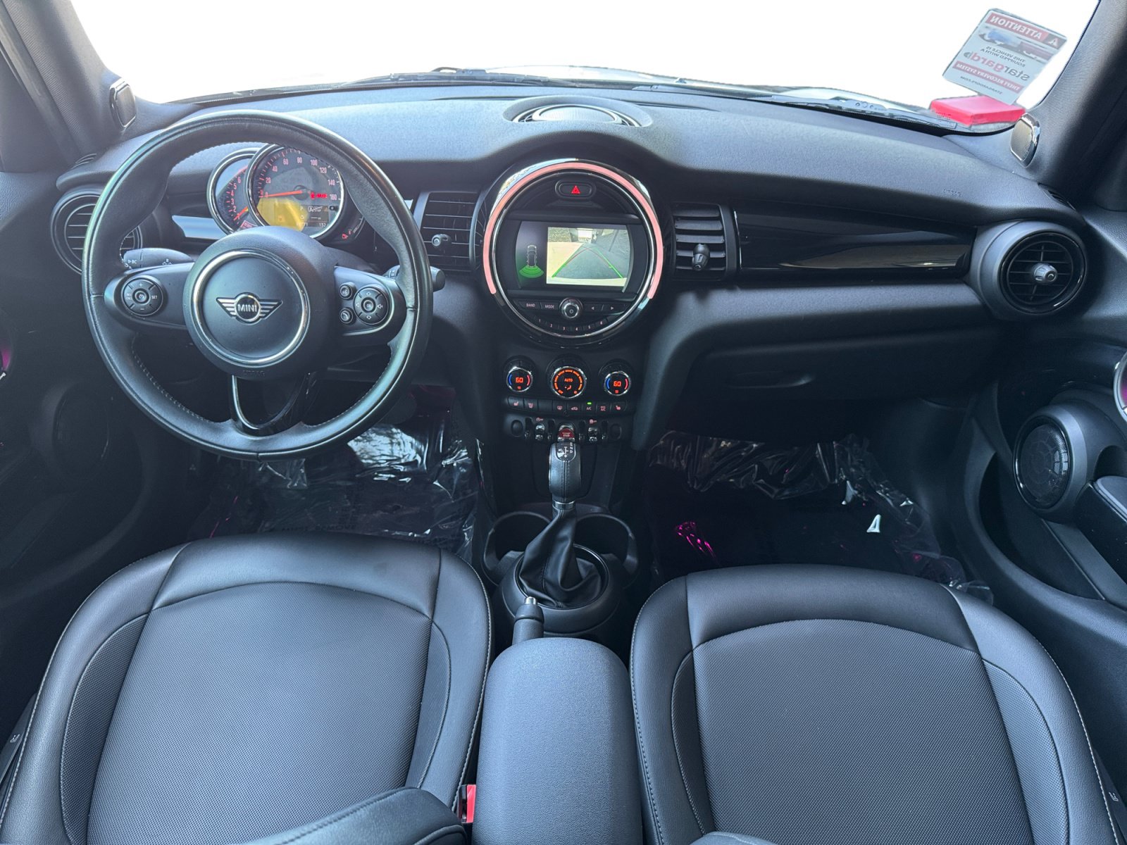 Used 2019 MINI Cooper 4-Door Hardtop w/ Signature Upholstery Package FWD image 10