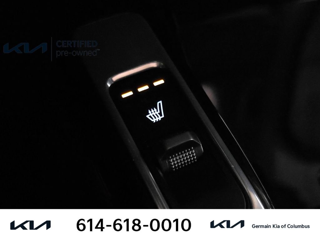 Certified 2023 Kia Sorento SX image 31