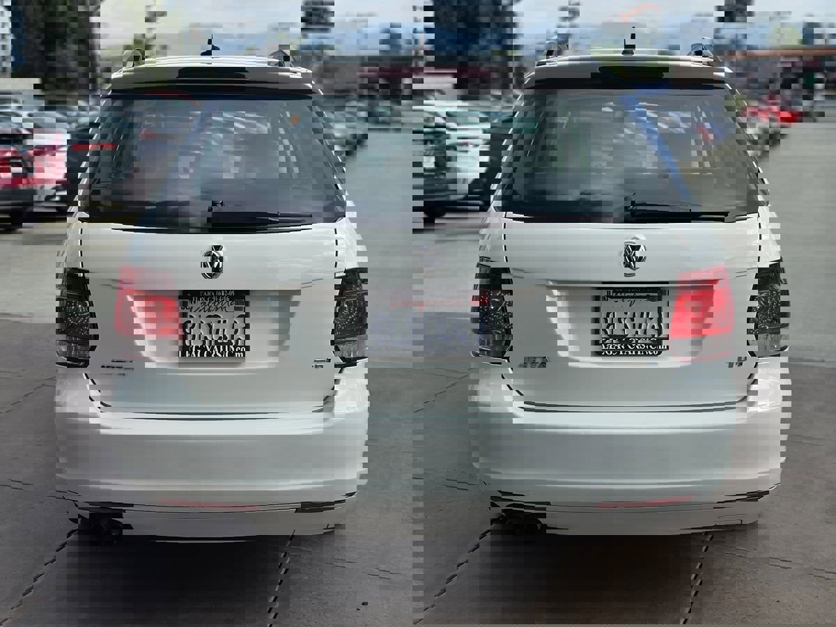 Used 2012 Volkswagen Jetta TDI image 12