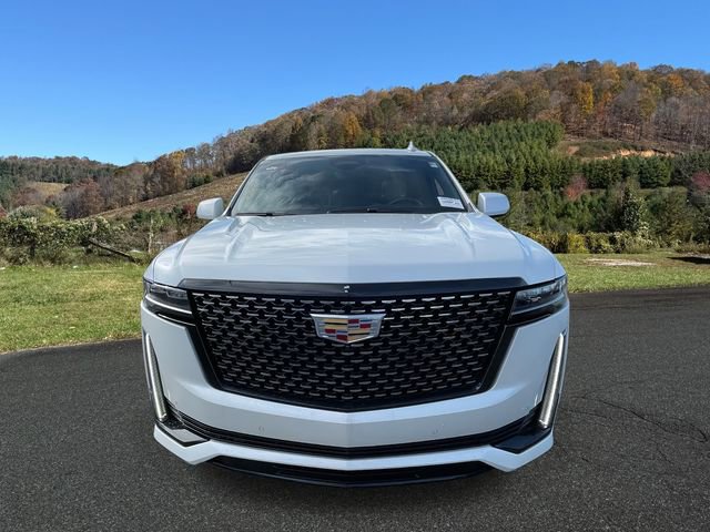 Used 2023 Cadillac Escalade Premium Luxury image 2