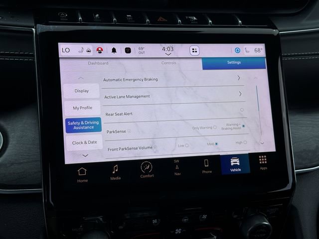 Used 2021 Jeep Grand Cherokee L Overland w/ Luxury Tech Group IV AWD/4WD image 30