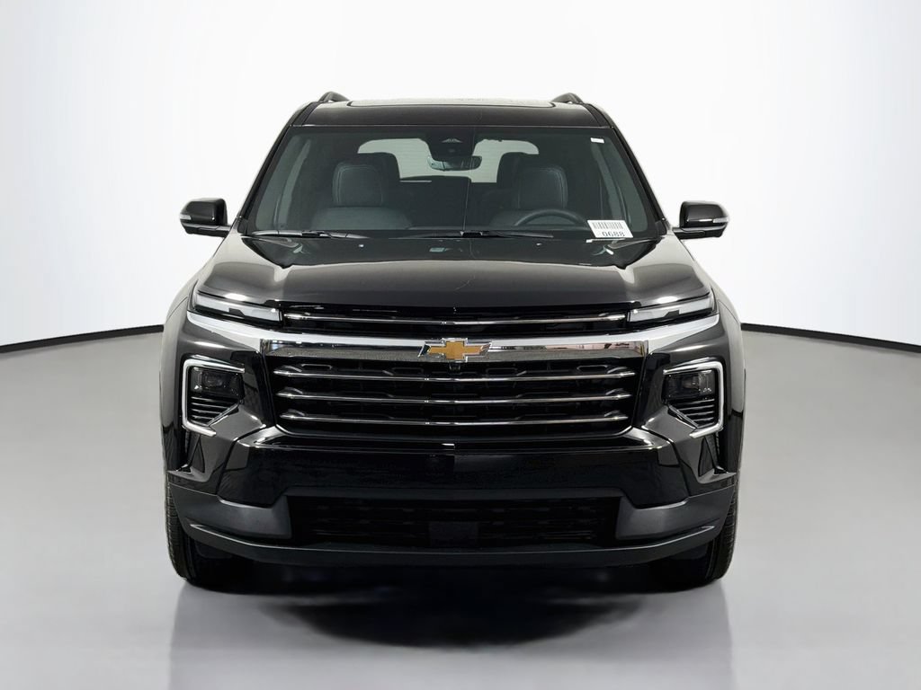 New 2027 Chevrolet Traverse LT w/ Sun and Wheel Package FWD image 2