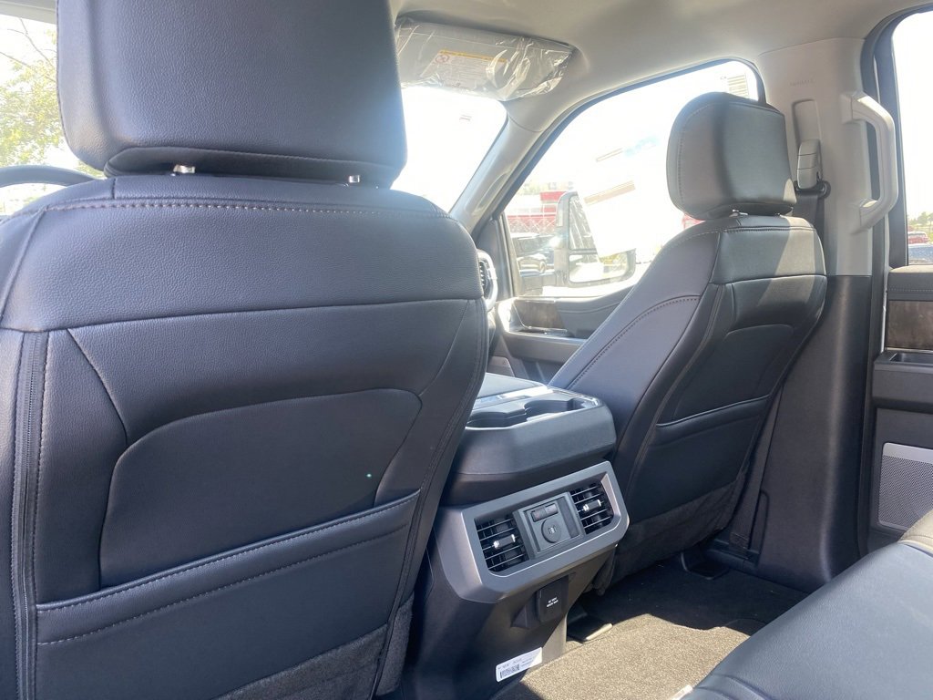 New 2026 Ford F250 Lariat w/ Black Appearance Package image 29
