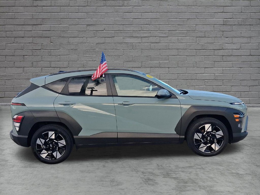 Used 2025 Hyundai Kona SEL FWD image 11