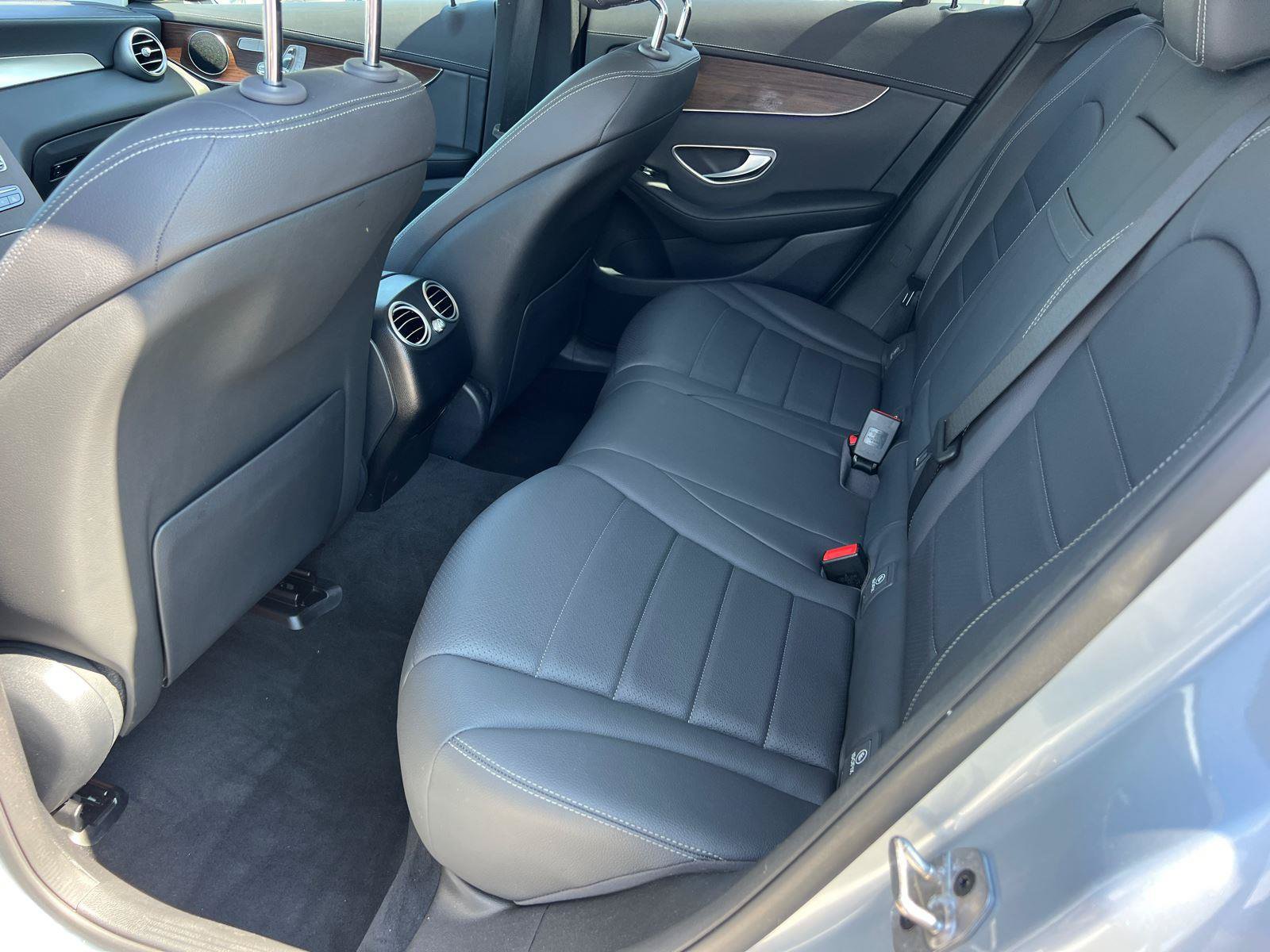 Used 2022 Mercedes-Benz GLC 300 4MATIC image 21