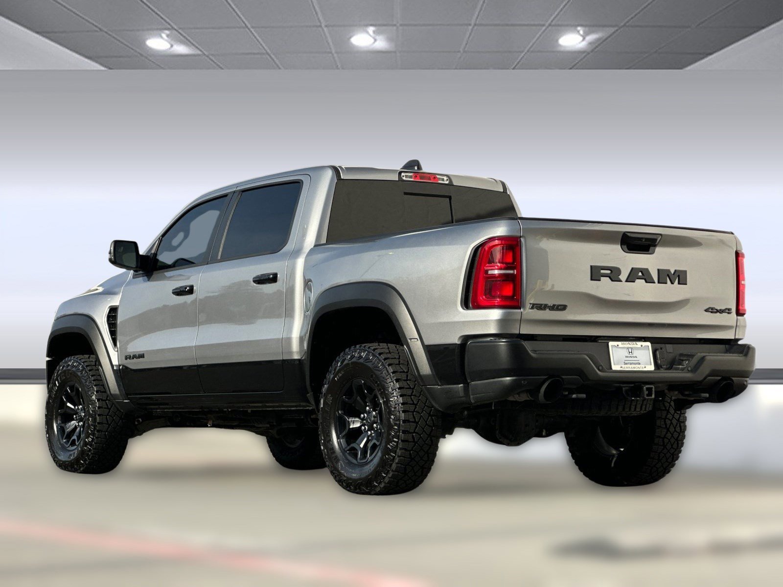 Used 2025 RAM 1500 RHO image 3