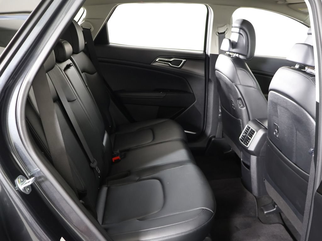 Used 2023 Kia Sportage EX FWD image 35