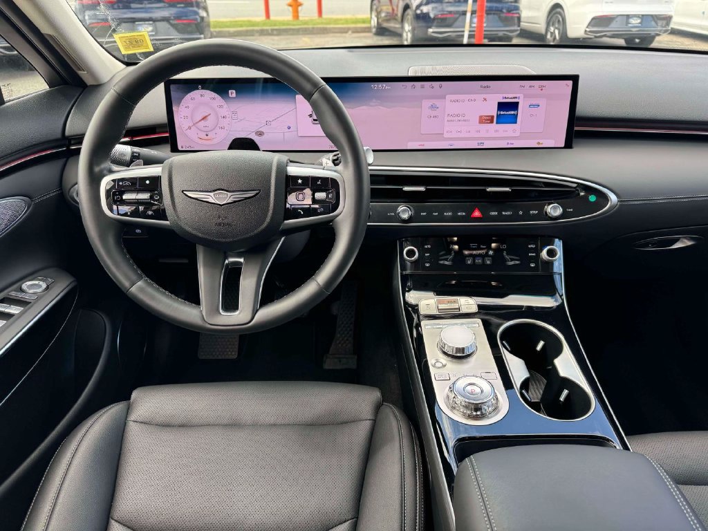 Certified 2026 Genesis GV70 2.5T AWD/4WD image 16