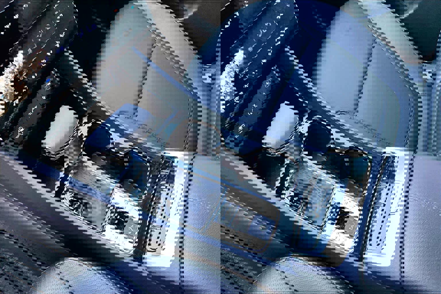 Used 2024 Hyundai Santa Cruz Night image 17